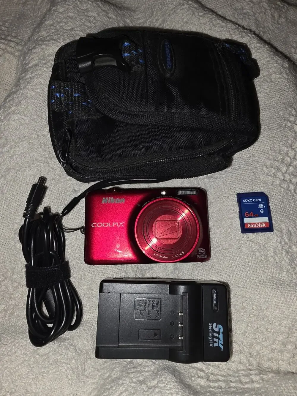 Nikon COOLPIX S6500 Red Compact Digital Camera 12x Zoom 16MP HDMI Tested Works